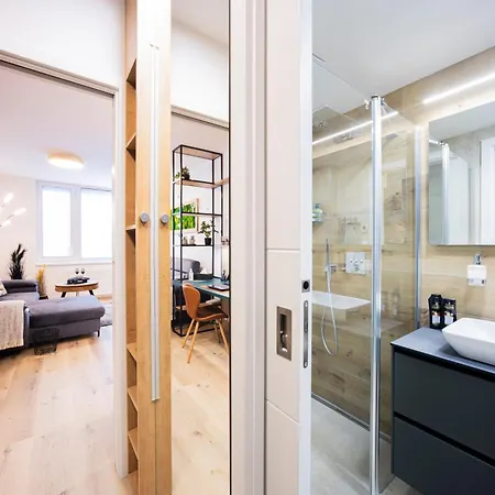 Dh Vankovka Design 1kk - 1 Min Vankovka, Bus, Train - Netflix, Smarttv, Free Nespresso, Free Parking Brno